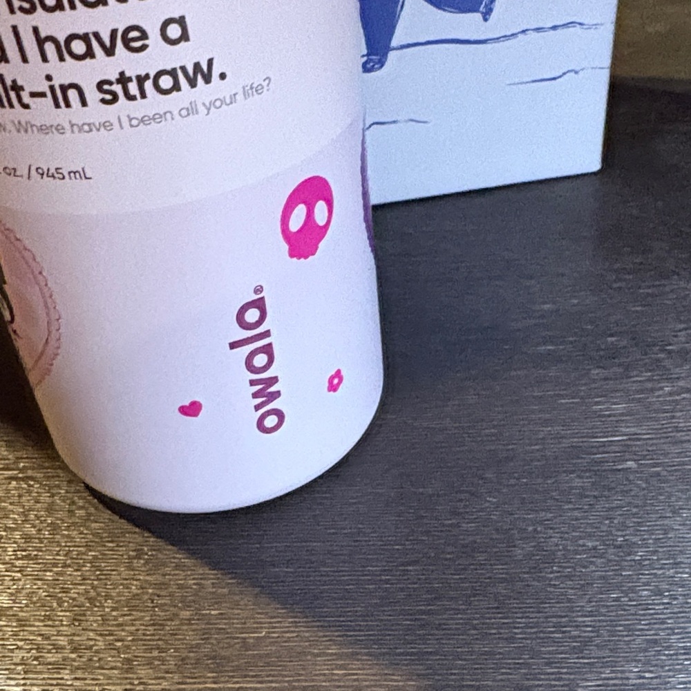 Owala 💜Leak-Proof Straw Bottle – Pink & Purple - Picture 4 of 11